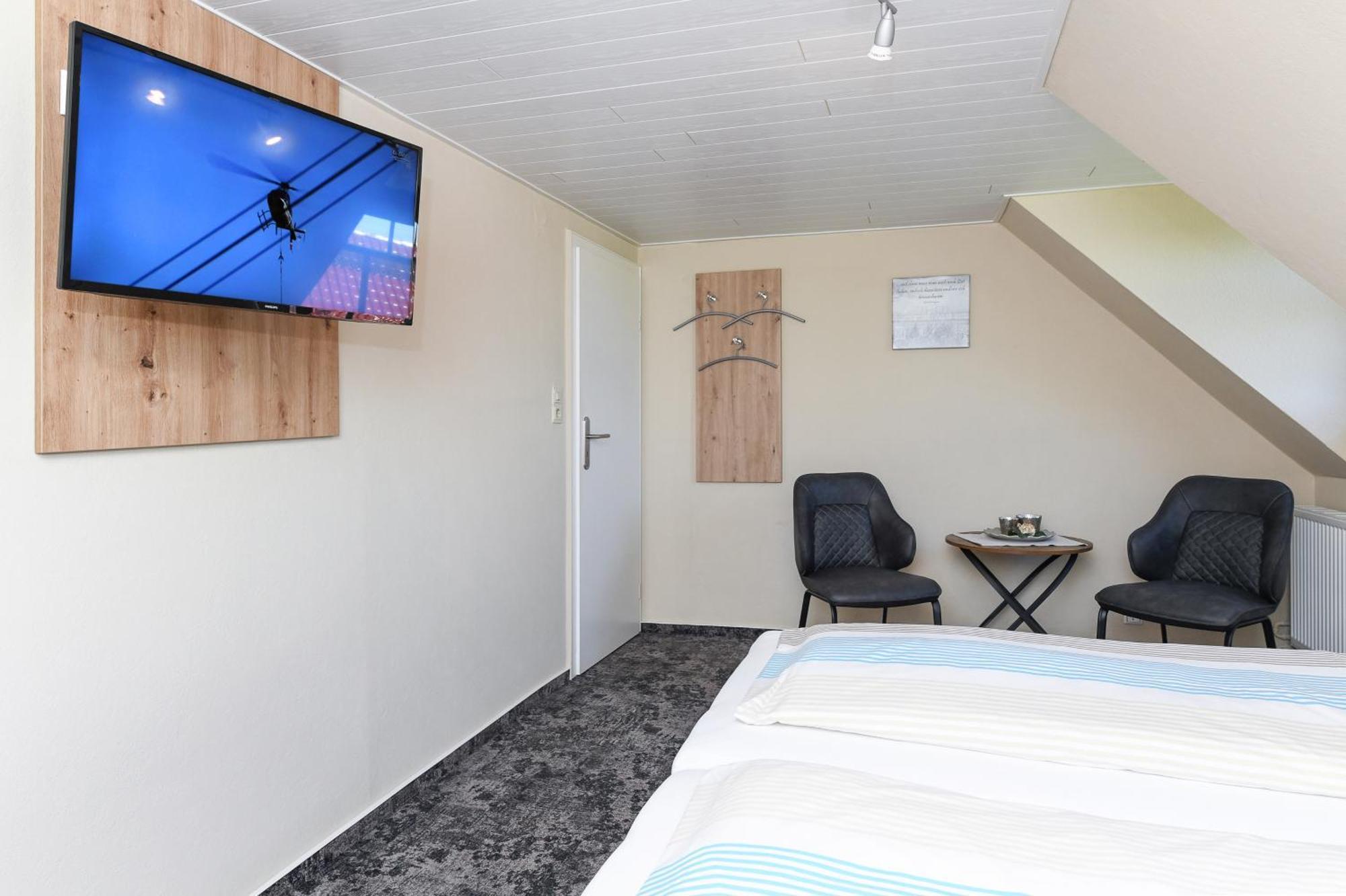 Pension Burggaststaette Heyken Нойхарлингерзиль Экстерьер фото