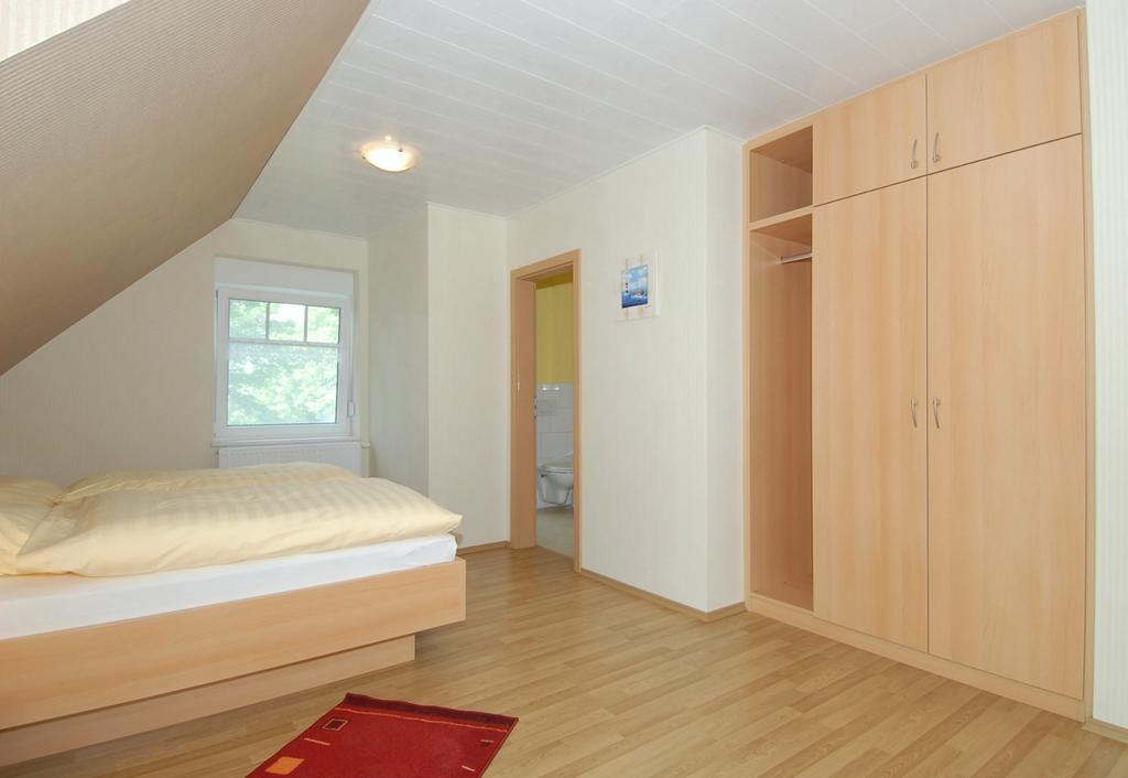 Pension Burggaststaette Heyken Нойхарлингерзиль Номер фото